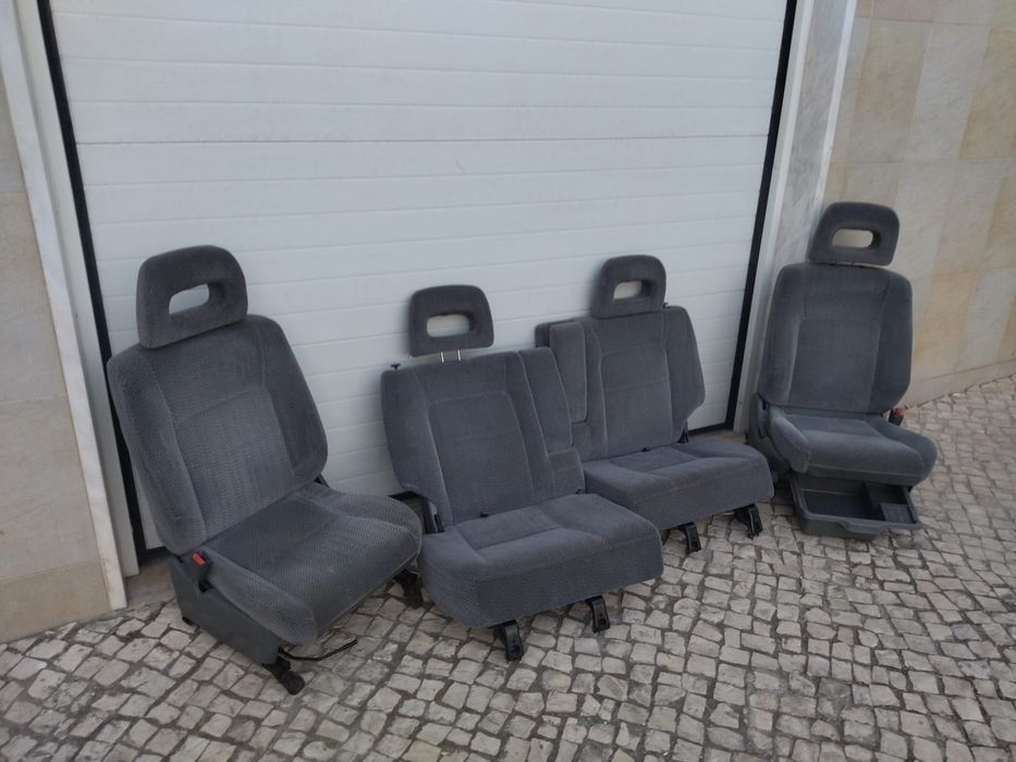 Bancos Honda CR-V 1ª Geração com Gaveta – Conjunto Completo