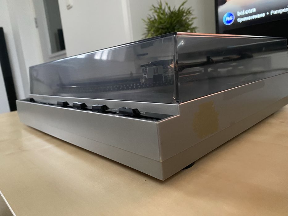 Japonski Gramofon CEC 8003