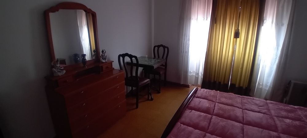 Alugo quarto Fernao ferro mobilado