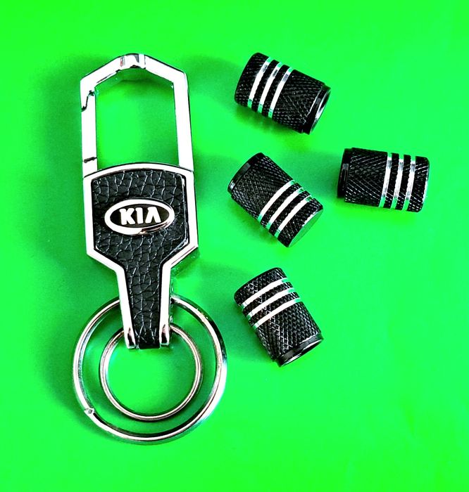 *NOWY* Breloczek KIA + Nakrętki na wentyle czarne komplet tuning