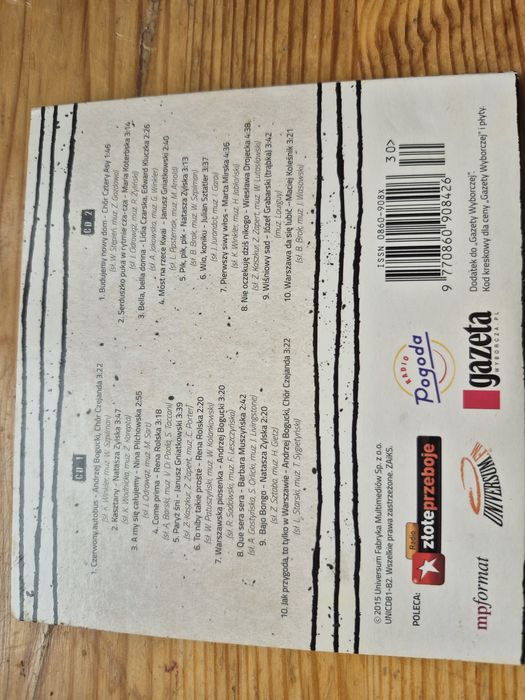 Płyty CD kolędy, film Mgła