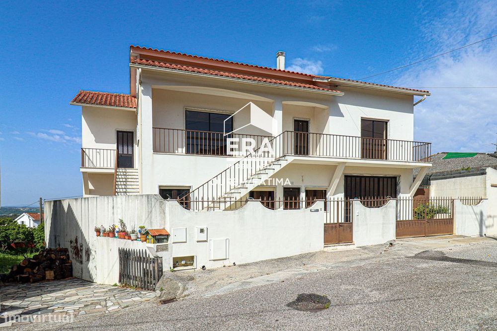Moradia T4 localizada em Vilar dos Prazeres, Ourém