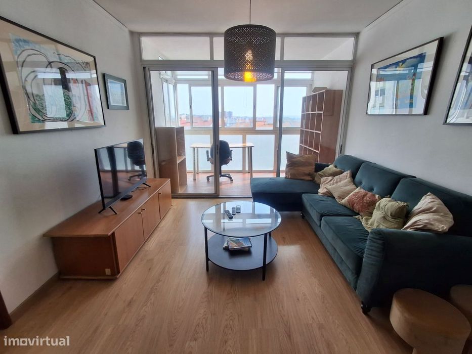 Apartamento, para arrendamento, Cascais - Carcavelos e Parede