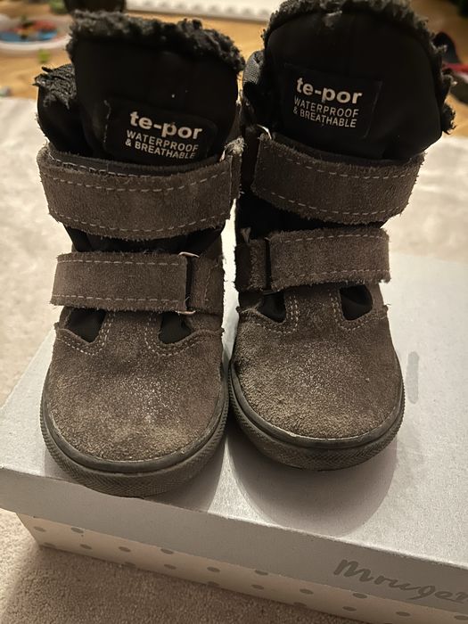 Skórzane szare lekko połyskujące buty zimowe Mrugała Te-por r.24