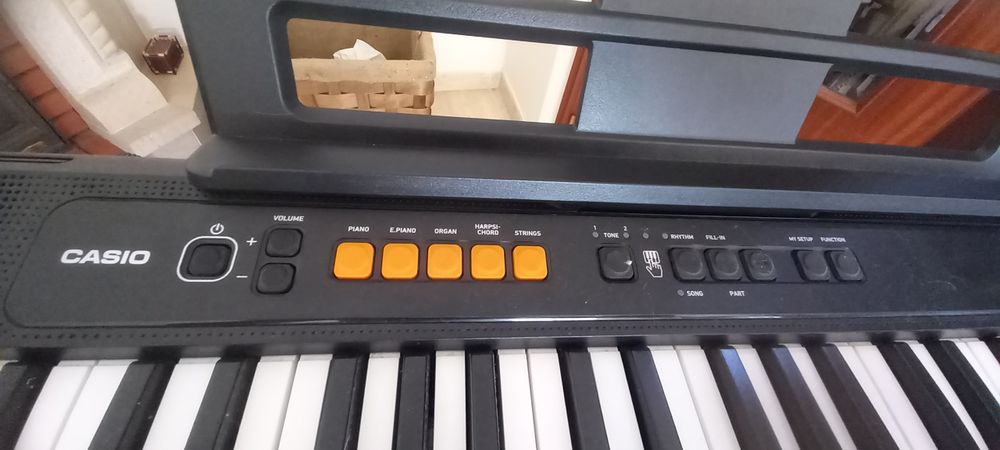 Piano Casio CT S100