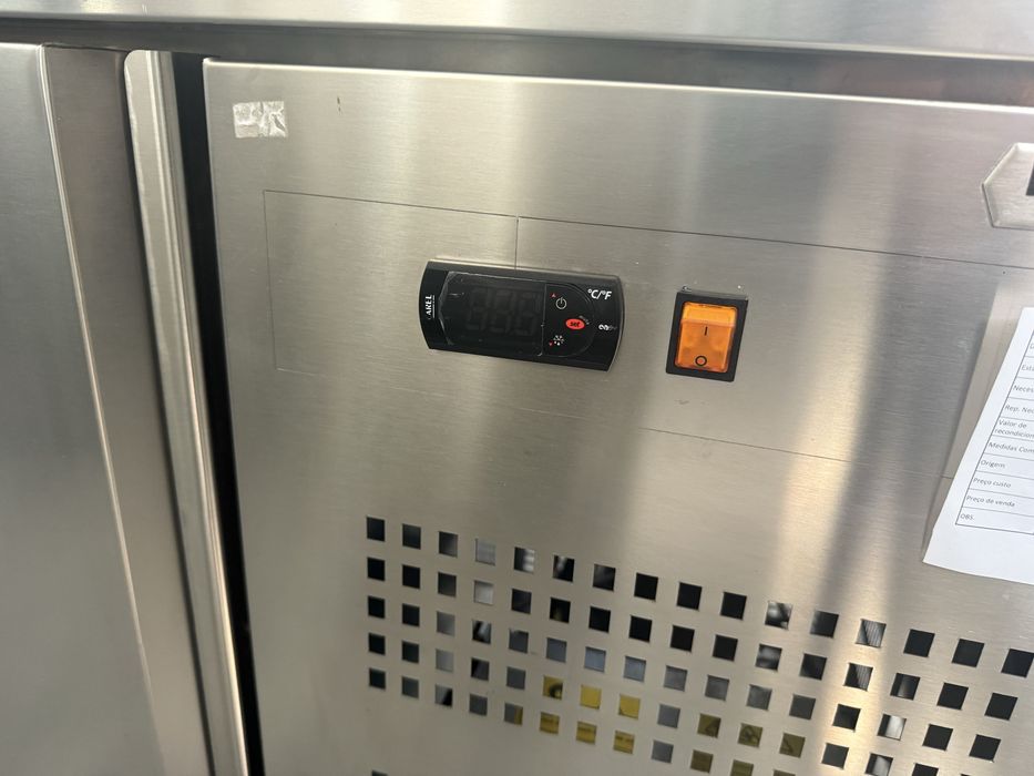 Balcão bancada três portas refregerada Magnus frio ventilado