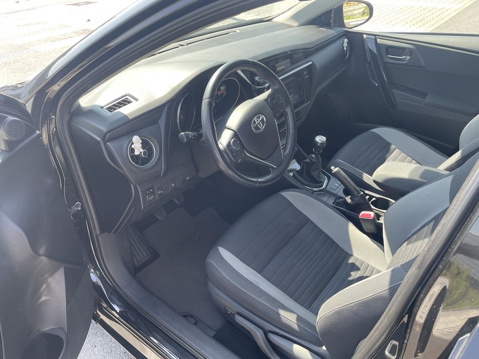 Toyota Auris — fotografia 7