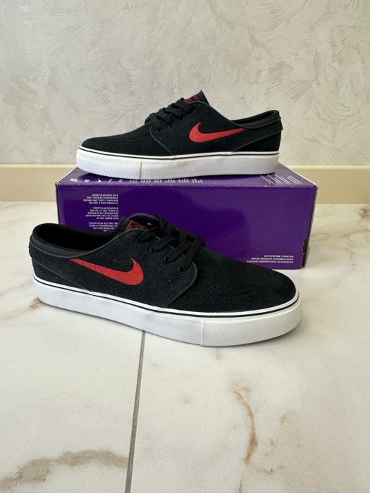 ОНИГІНАЛ Nike Stefan Janoski SB GS 'Black University Red' 525104-028