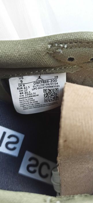 (r. 42,5/ US9) Nike Jordan 1 Retro Low OG SP Travis Scott Medium Olive