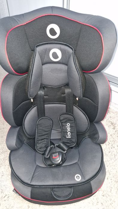 Дитяче автокрісло