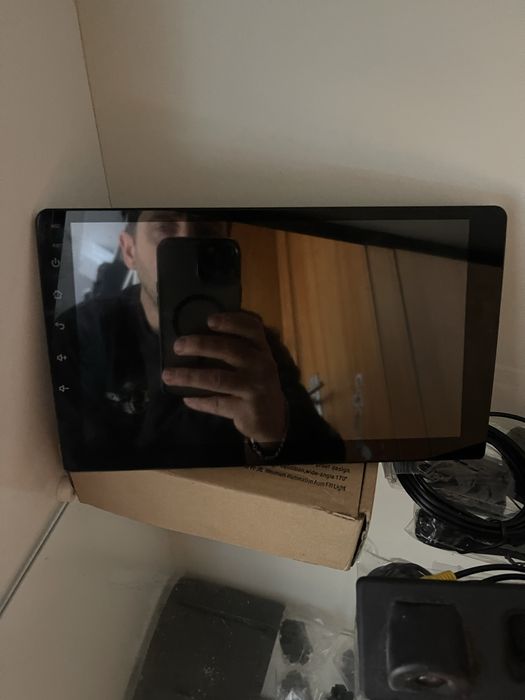 Radio nove polegadas