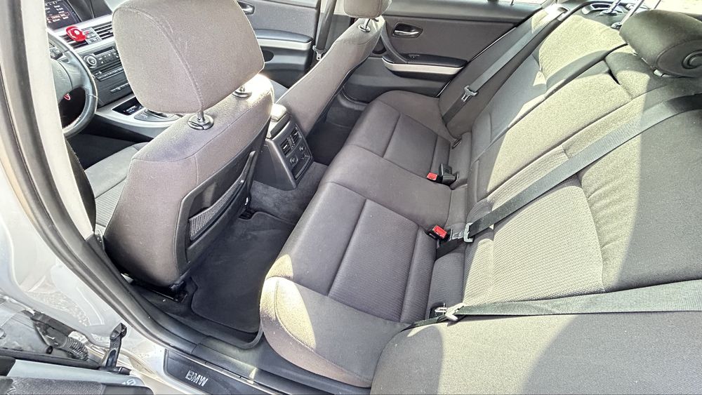 Bmw 320 D auto 2011 184cv
