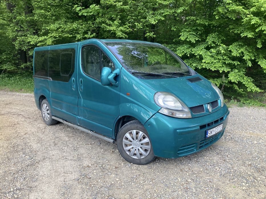Renault Trafic 9 osobowy 1.9 Dci
