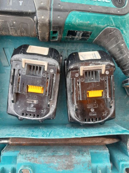 Młotowiertarka makita dhr 241