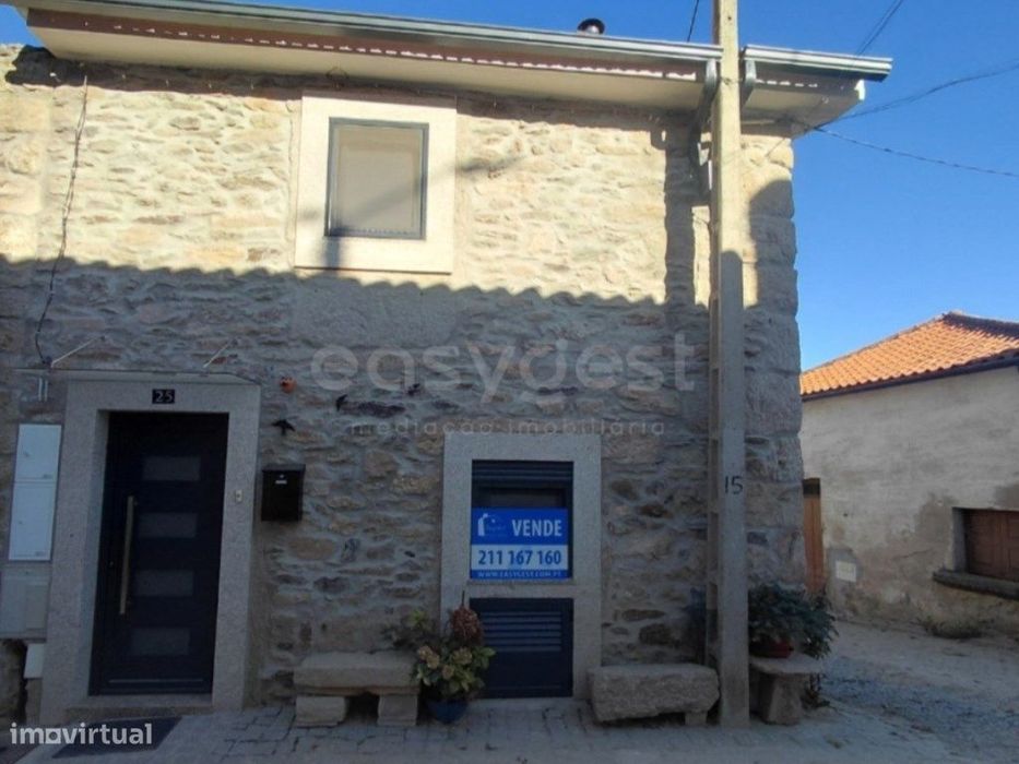 Moradia T2 Duplex Nova na aldeia de Vilarinho dos Galegos - Mogadouro