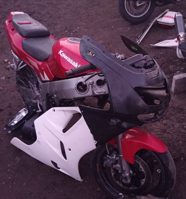 Kawasaki 600 zxr zx6r części gaźnik airbox lagi koło wiązka pompa tryb