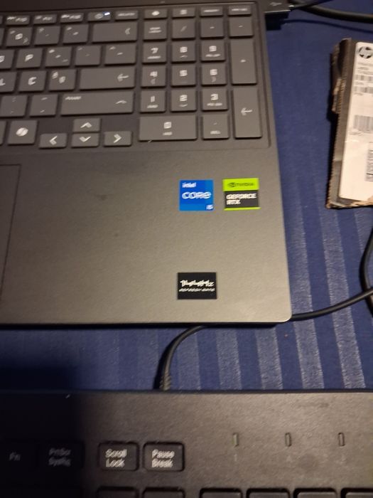 Vendo laptop, quase novo,HP,VICTUS