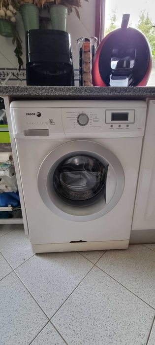 Maquina de lavar roupa