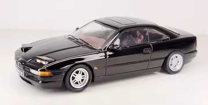 Машинка игрушка модель BMW 850 csi