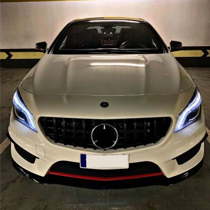 Grelha Mercedes CLA W117 C117 (2013 a 2019) Look GTR