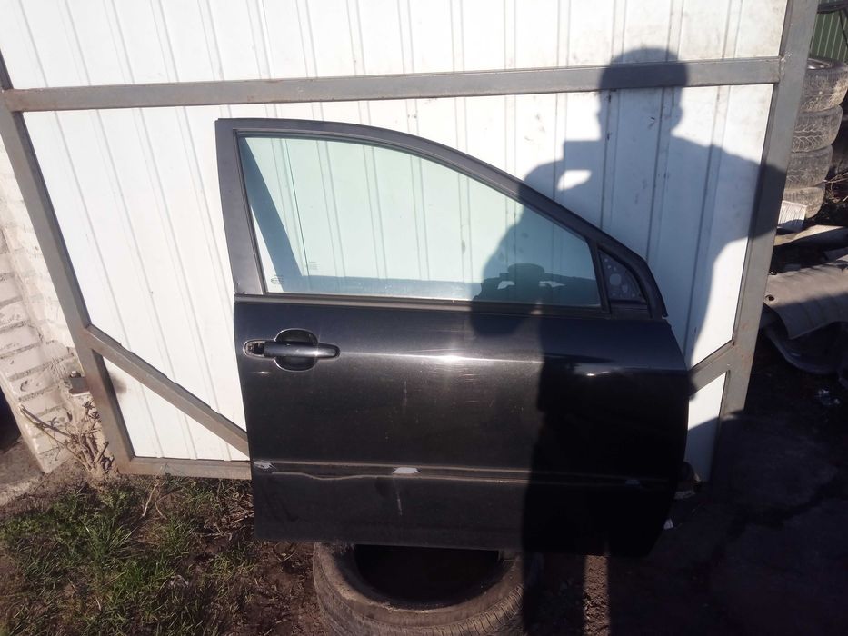 COROLLA E12 drzwi prawy PRZÓD kolor 209 czarne vin N S NADWOZIE HB