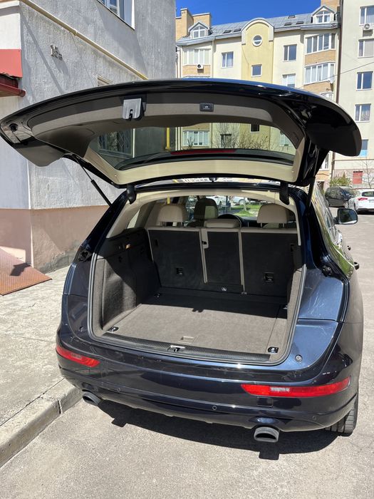 Audi q5 Premium Plus 2.0 tfsi quattro