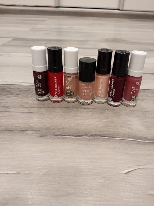 Lakiery do paznokci Yves Rocher