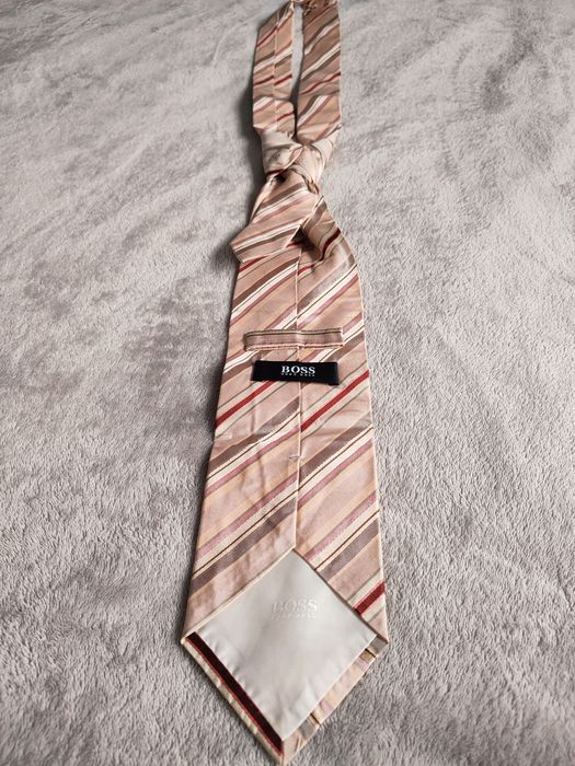 Hugo Boss krawat do garnituru koszuli męski świąteczny
