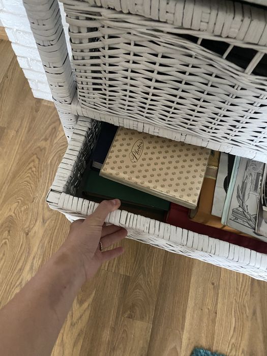 Прикроватные тумбочки из лозы