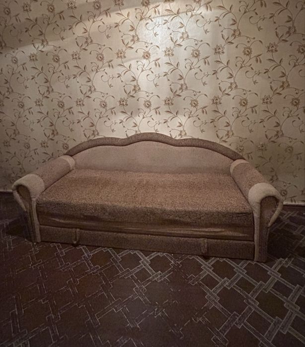 Отдам диван бесплатно, самовывоз