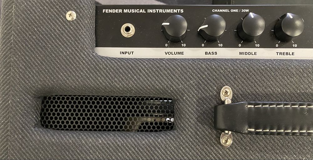 Fender Bassbreaker 18/30 - Excelente estado
