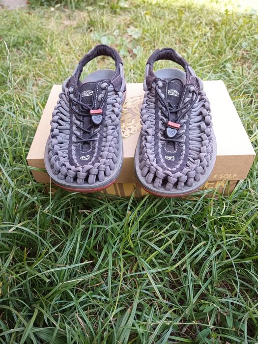 Унісекс сандалі Keen Uneek 42