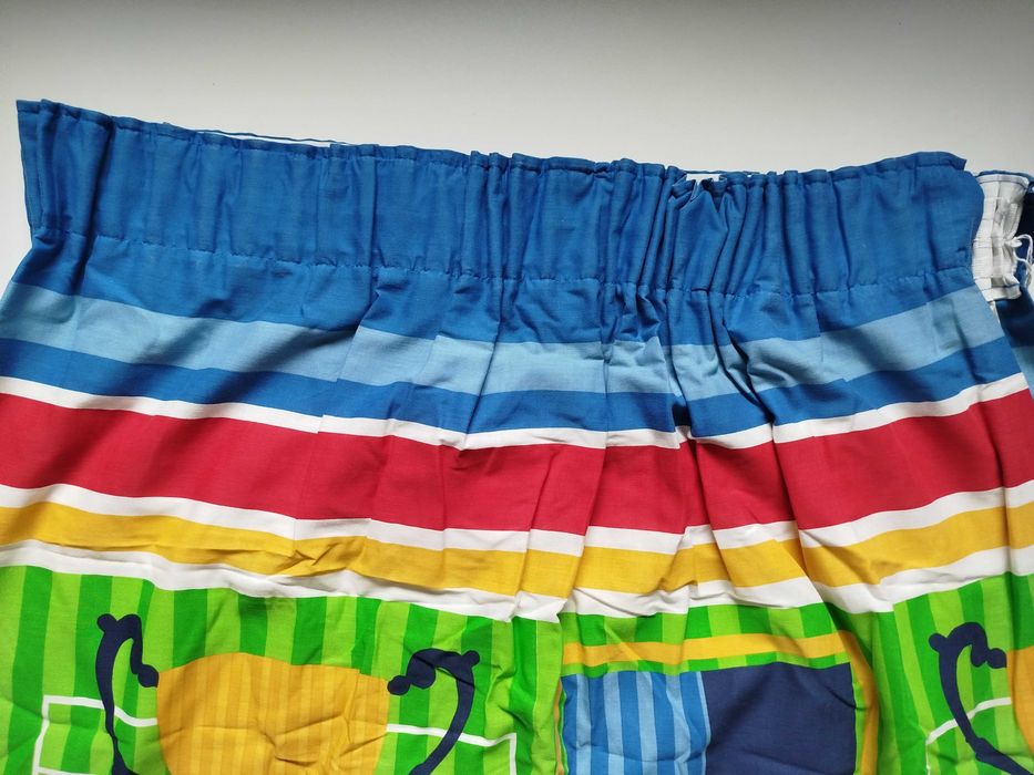 Zasłona piłkarska do dziecięcego pokoju