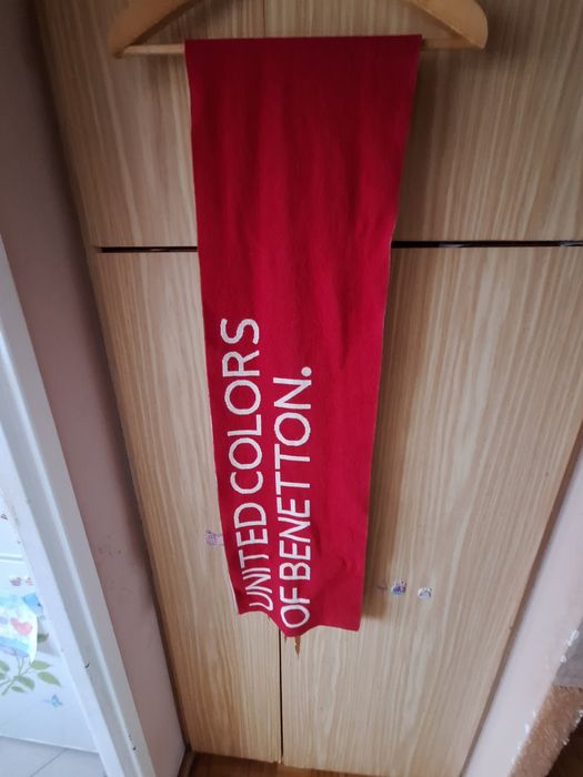 Szalik benetton długość 230 cm