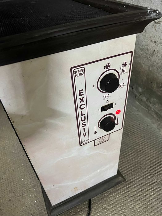 Kominek elektryczny Retro realistyczna imitacja prawdziwego ognia