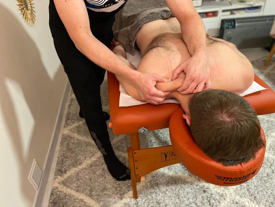 Masaż z dojazdem – Dyplomowany Technik Masażysta (Warszawa i okolice)
Mobile Massage – Certified Massage Therapist   (Warsaw & Surrounding Areas)