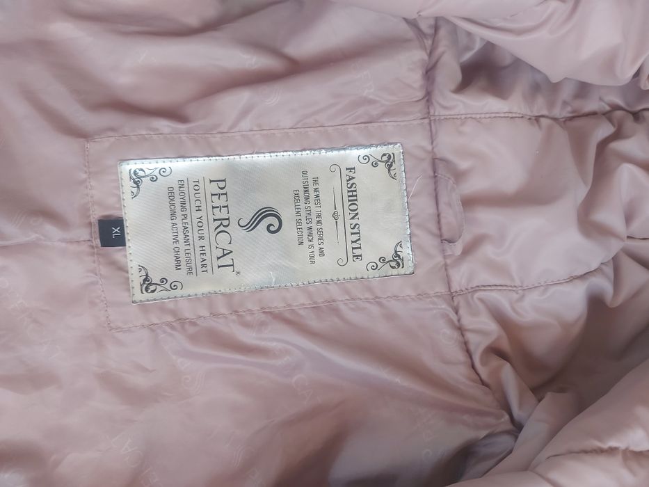 Пуховик жіночий в гарному стані