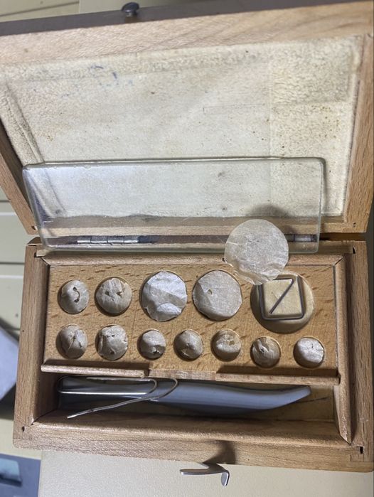 Повірка, послуги гирь еталонних, сертифікат