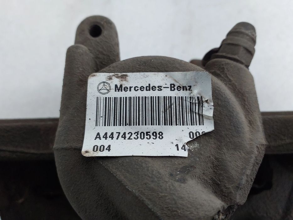 Pinça travão / maxila de travão trás esquerda MERCEDES-BENZ Vito (W447