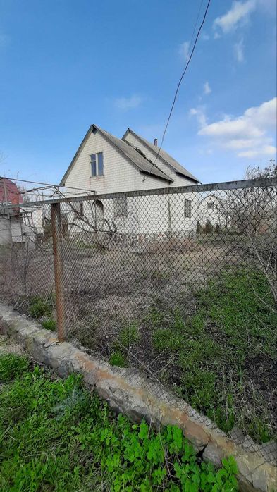 .Продаж двоповерхової дачі біля води  у ДК " Чайка".
