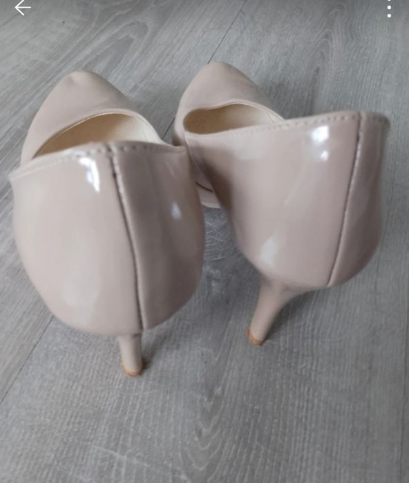 Buty damskie na obcasie