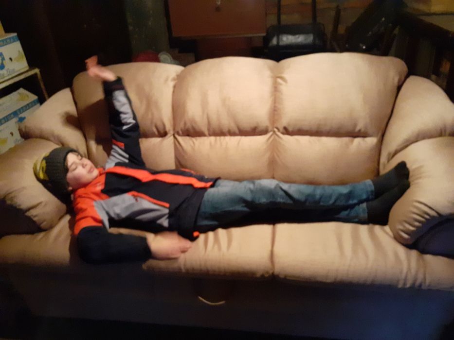 Диван для гостиной