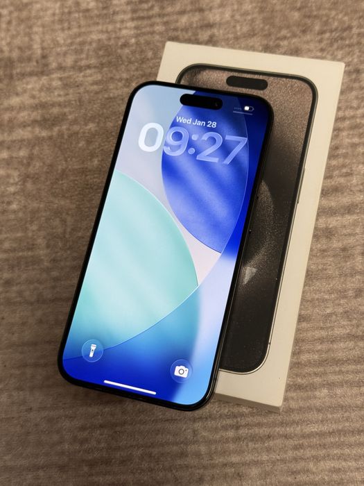 Iphone 15 pro 128gb black titanium 83% bat