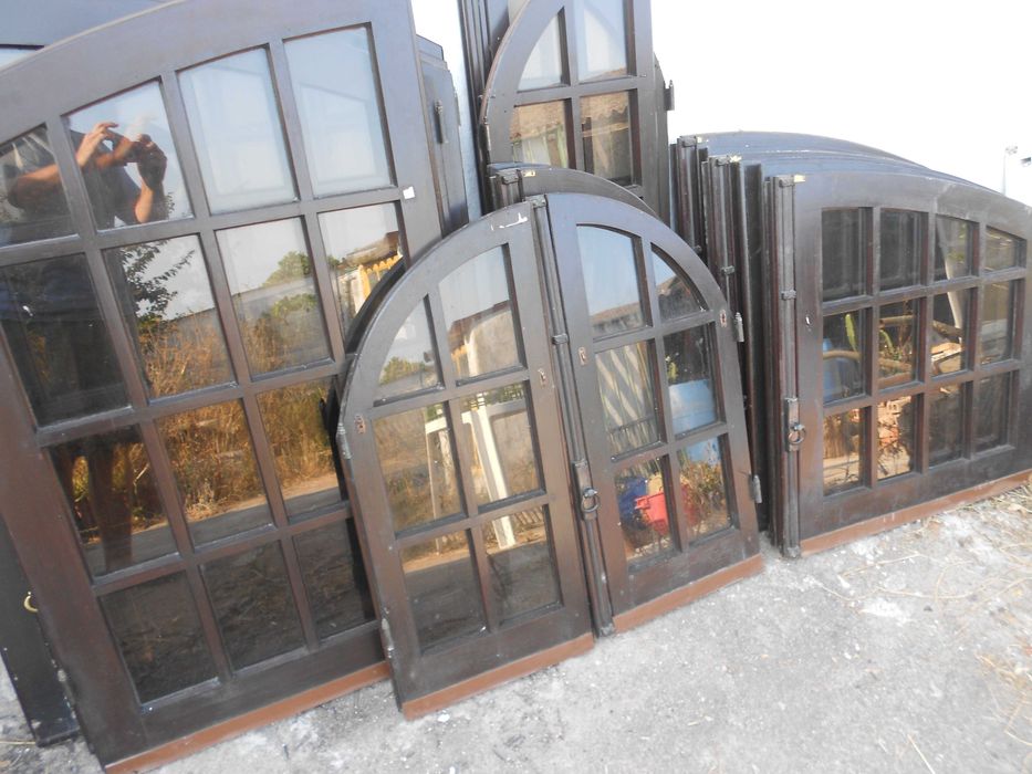 Janelas antigas madeira maciça em bom estado varias medidas