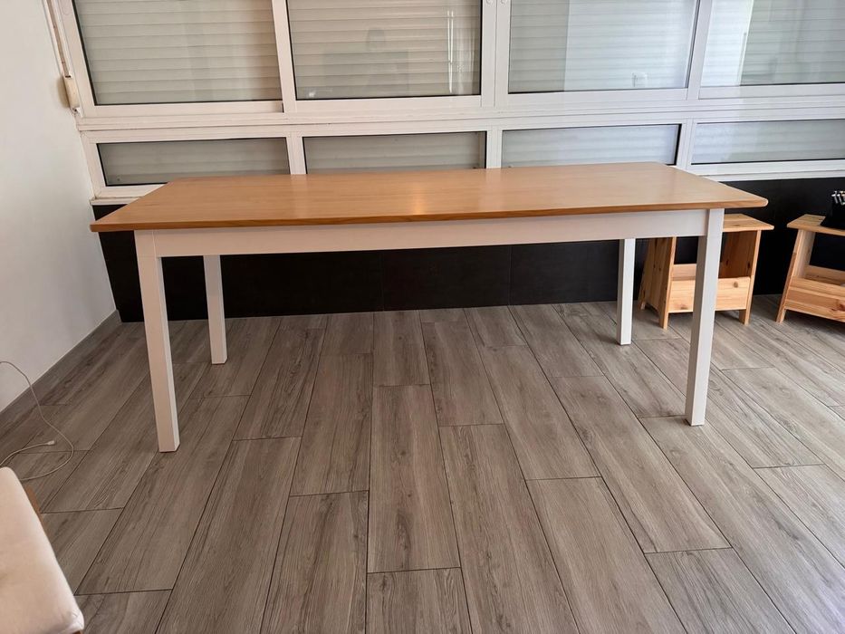 Mesa PINNTORP 185x75 castanho e branco.
