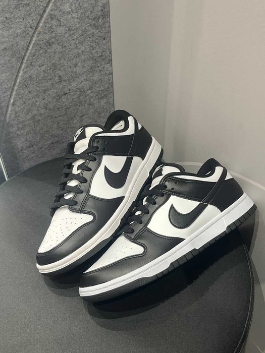 Nike Dunk SB Low Retro White Black Panda Rozmiar.42