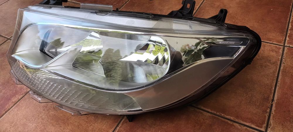 Lampa lewą sprinter 907 910