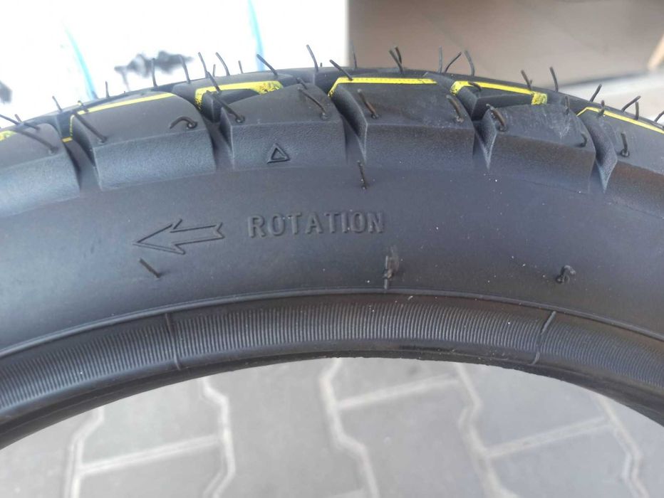 Шина 3.00-18 з камерою Тайвань на мотоцикл Минск/Іж 6 PR фірми SC-TYRE
