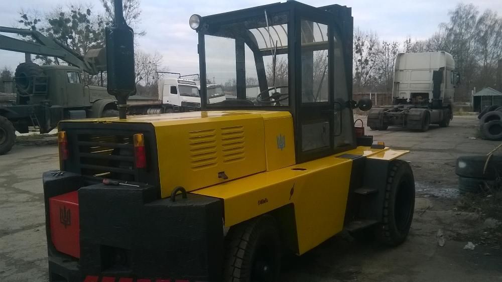 Львівський навантажувач дизельний погрузчик і все до нього