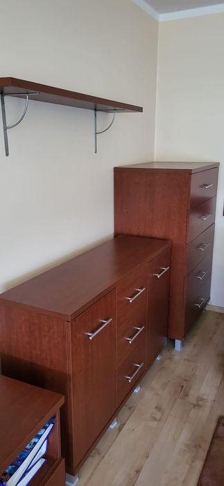 Oddam zestaw mebli